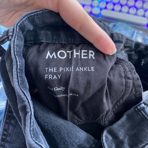 MOTHER The Pixie Ankle Fray Jeans in Not Guilty Washed Black Size 27 Button Fly - Picture 11 of 14